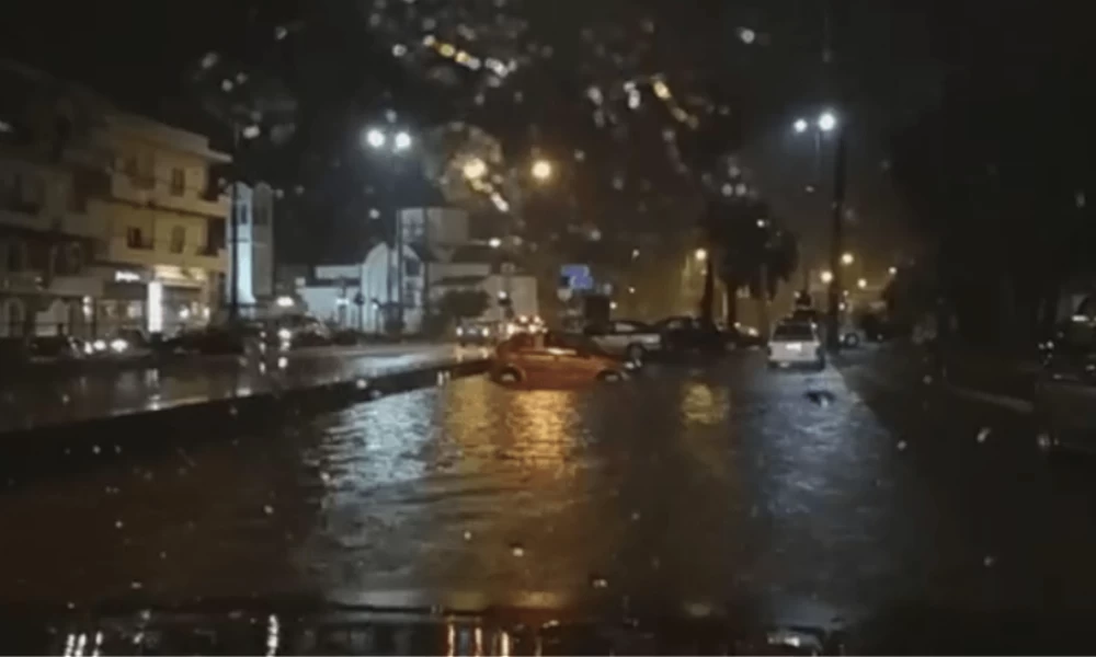 «Πνίγηκε» η Κρήτη από την κακοκαιρία: Ποτάμια οι δρόμοι, πλημμύρισαν υπόγεια (βίντεο)